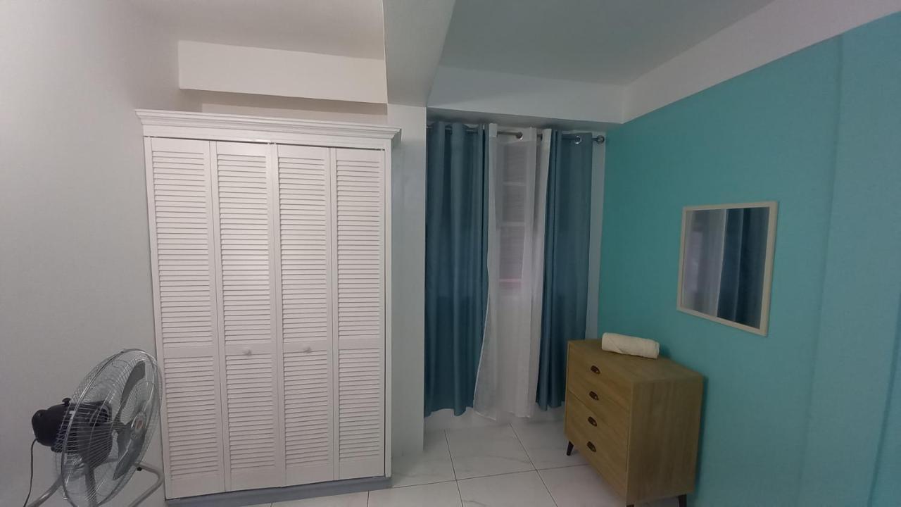 Cozy Vacation Retreat With Free Parking Apartment Roseau Ngoại thất bức ảnh